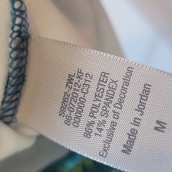 Abstract Athletic Shirt - Picture 6 of 7